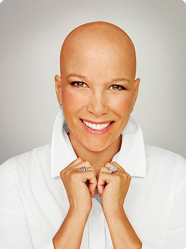 Picture of Joan Lunden smiling with no hair